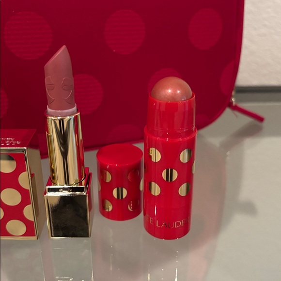 💄 Estée Lauder Special Edition Holiday Lip & Cheek Bundle + makeup case 🎁 - Picture 3 of 9